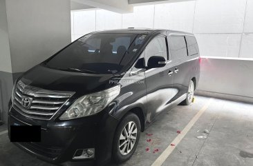 2013 Toyota Alphard  3.5 Gas AT in Makati, Metro Manila