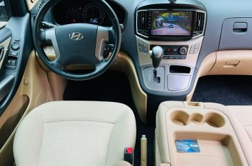 Selling White Hyundai Grand starex 2019 in Pasig