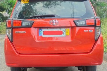 Selling White Toyota Innova 2021 in Imus
