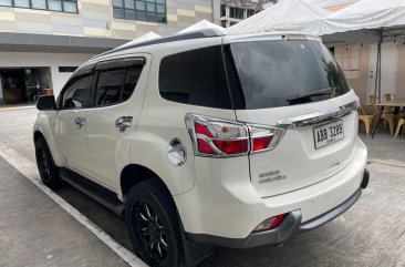 Selling Pearl White Isuzu Mu-X 2015 in Quezon City