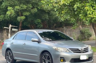 White Toyota Corolla altis 2012 for sale in Parañaque