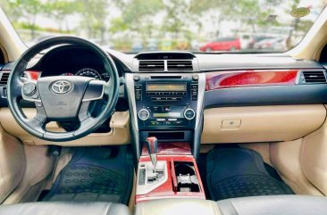 White Toyota Camry 2014 for sale in Makati