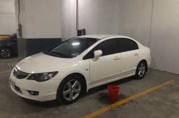 Selling White Honda Civic 2009 in Pasay