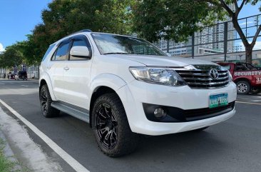 White Toyota Fortuner 2012 for sale in Pasig