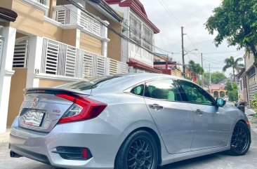 Selling Silver Honda Civic 2016 in Pasig