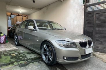 White Bmw 318I 2009 for sale in Automatic
