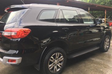 White Ford Everest 2018 for sale in Automatic