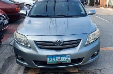 Sell White 2010 Toyota Corolla altis in Quezon City