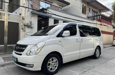 Selling White Hyundai Starex 2014 in Quezon City