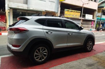 White Hyundai Tucson 2019 for sale in Automatic