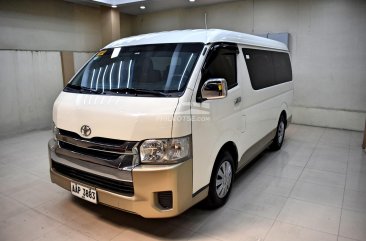 2015 Toyota Hiace  GL Grandia 3.0 A/T 2-Tone in Lemery, Batangas