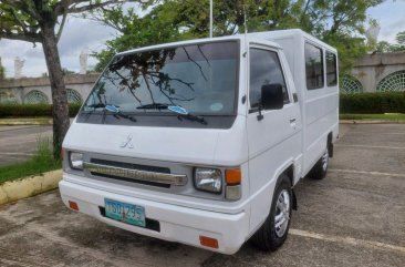 White Mitsubishi L300 2012 for sale in Cabanatuan