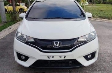 Selling White Honda Jazz 2015 in Imus