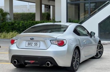 Selling White Toyota 86 2013 in Manila