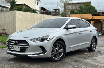 Silver Hyundai Elantra 2018 for sale in Pasig