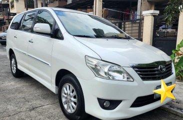 Selling White Toyota Innova 2012 in Quezon City