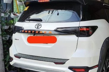 Pearl White Toyota Fortuner 2019 for sale in Automatic