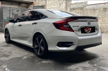 White Honda Civic 2018 for sale in San Fernando