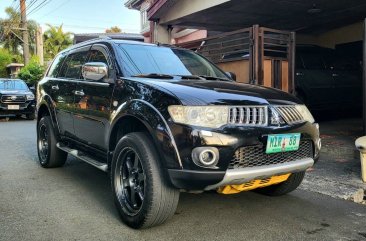 White Mitsubishi Montero 2011 for sale in Las Piñas