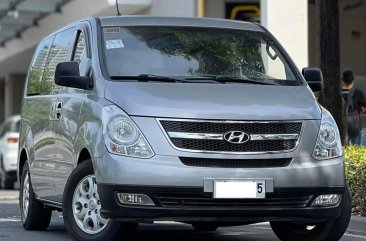 Sell White 2014 Hyundai Starex in Makati