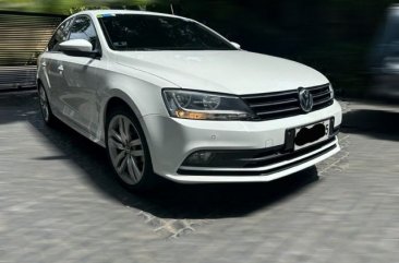 Sell White 2016 Volkswagen Jetta in Mandaluyong