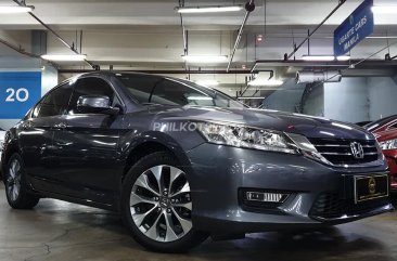 2013 Honda Accord  3.5 SV Navi in Quezon City, Metro Manila