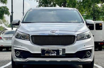 2016 Kia Carnival in Makati, Metro Manila