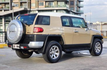 2015 Toyota FJ Cruiser  4.0L V6 in Manila, Metro Manila