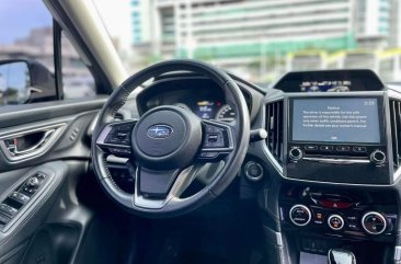 Selling White Subaru Forester 2019 in Makati