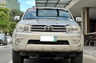 White Toyota Fortuner 2011 for sale in Makati