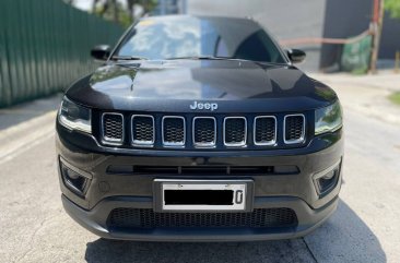 Selling White Jeep Compass 2020 in Pasig