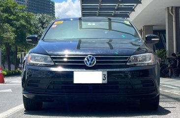 Selling White Volkswagen Jetta 2017 in Makati