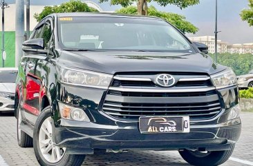 Selling White Toyota Innova 2018 in Makati