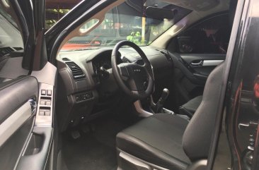 White Isuzu D-Max 2021 for sale in Manual