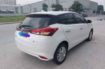 Selling White Toyota Yaris 2018 in Marikina