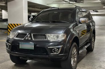 White Mitsubishi Montero 2010 for sale in Manila