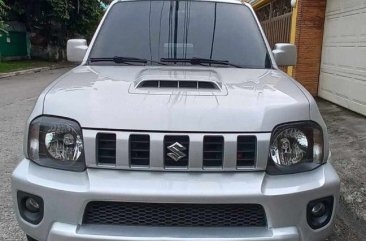 Selling White Suzuki Jimny 2018 in Mandaluyong