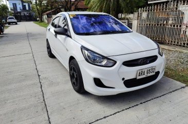 Sell White 2015 Hyundai Accent in Guagua