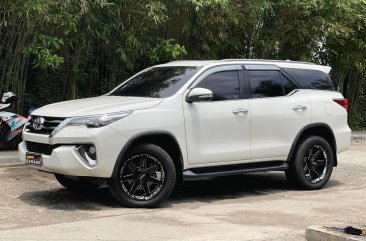 White Toyota Fortuner 2017 for sale in Manila