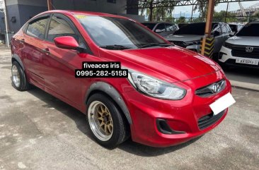 Sell White 2014 Hyundai Accent in Mandaue