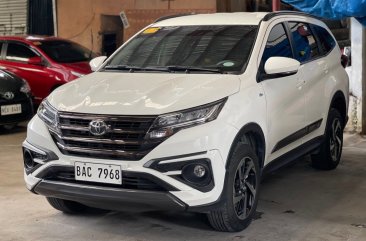 White Toyota Rush 2023 for sale in Automatic