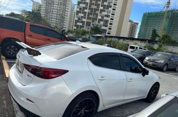 Selling White Mazda 3 2018 in Malabon