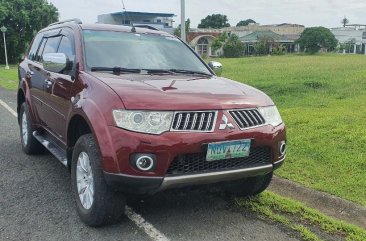 Selling White Mitsubishi Montero 2010 in Quezon City