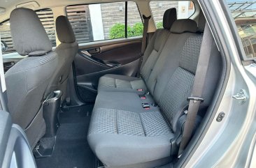 Selling White Toyota Innova 2020 in Pasig