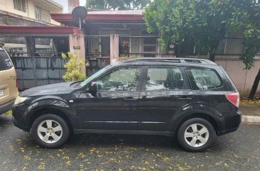 Selling Silver Subaru Forester 2010 in Parañaque