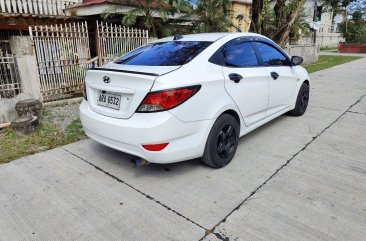 Sell White 2015 Hyundai Accent in Guagua