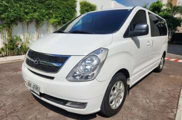 Selling White Hyundai Grand starex 2014 in Quezon City