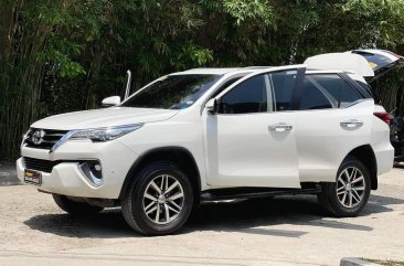 White Toyota Fortuner 2019 for sale in Automatic