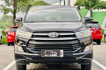 Selling White Toyota Innova 2018 in Makati