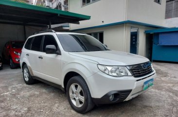 White Subaru Forester 2011 for sale in Quezon City